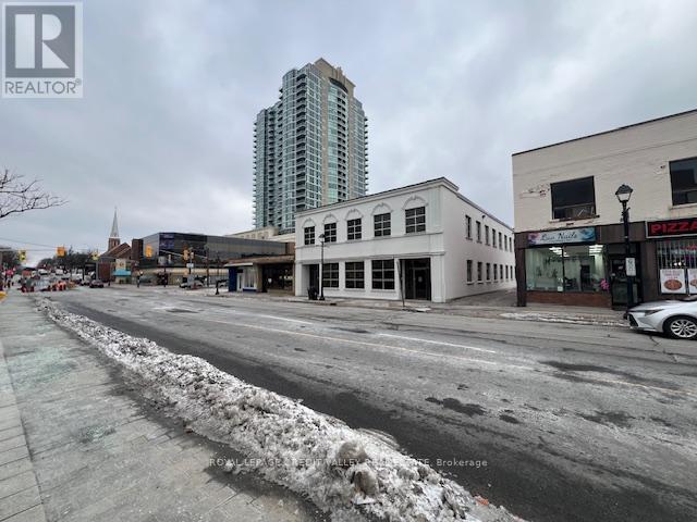 1 - 32 Queen Street W Property Photo 4