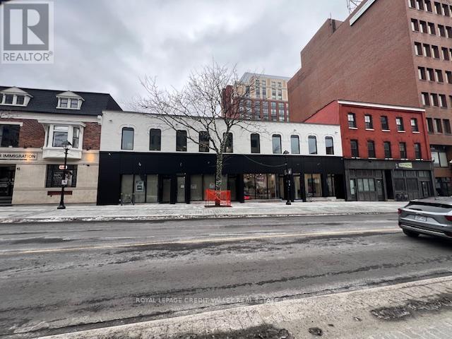 39 Queen Street E Property Photo 9
