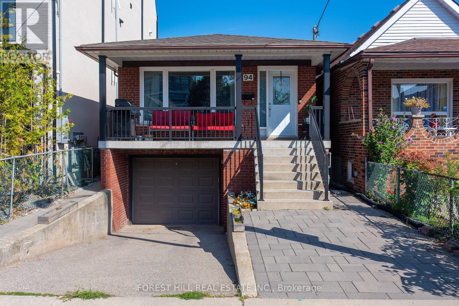 94 Belgravia Avenue Property Photo 1