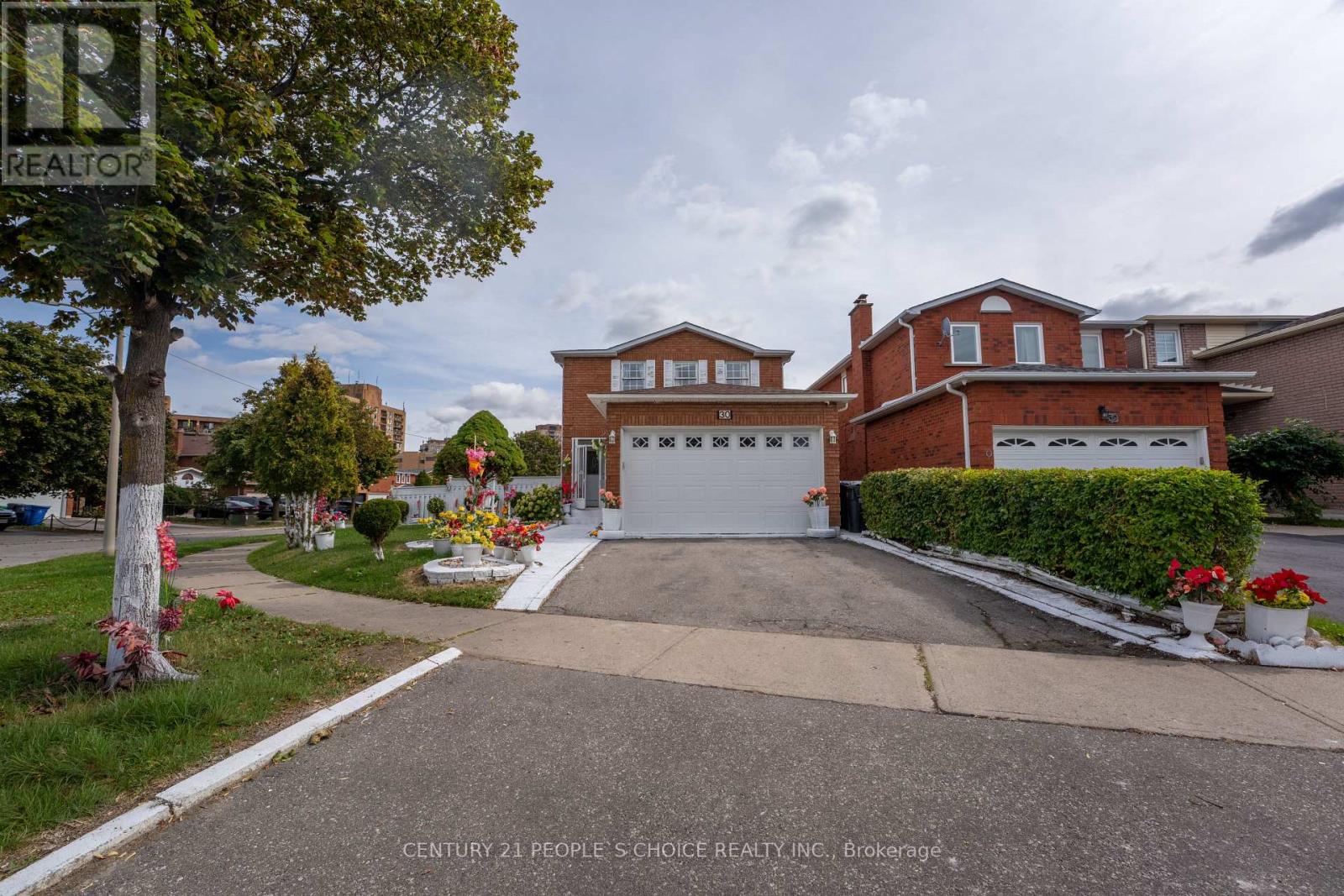 30 DAFFODIL PLACE Property Photo 1