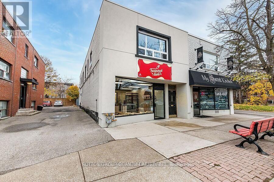 Upper Apt #2 - 314 Lakeshore Road E Property Photo 2