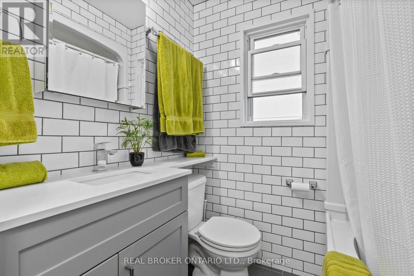 5 Acorn Avenue Property Photo 15