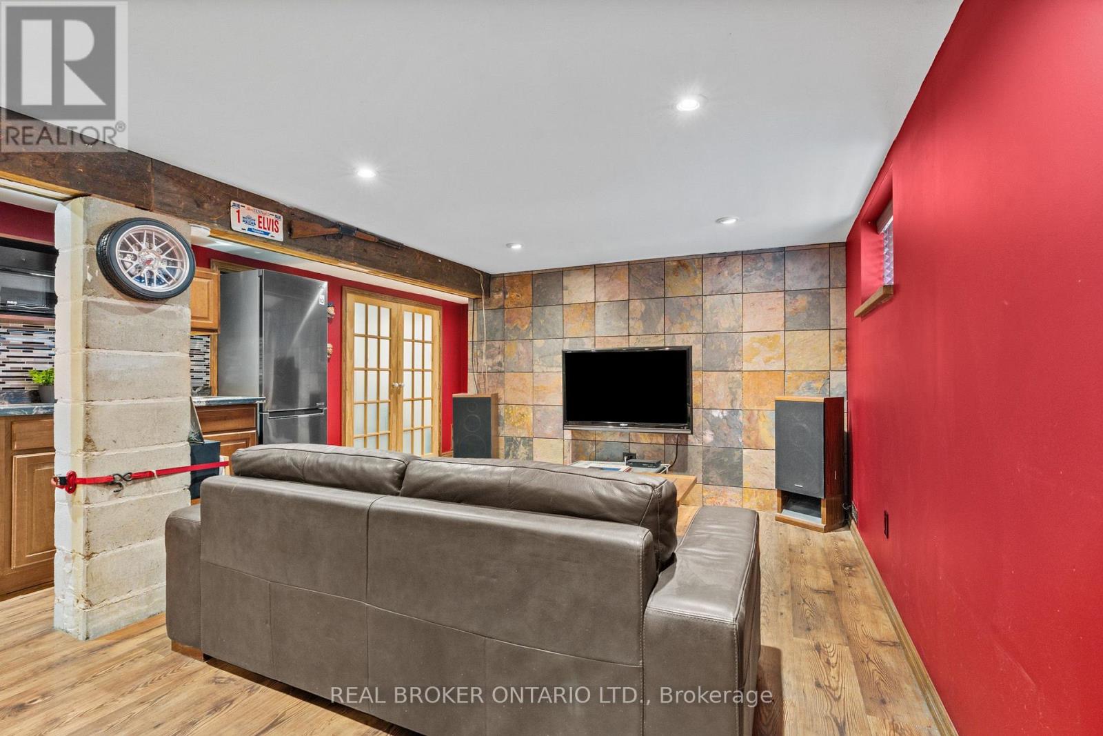5 Acorn Avenue Property Photo 16