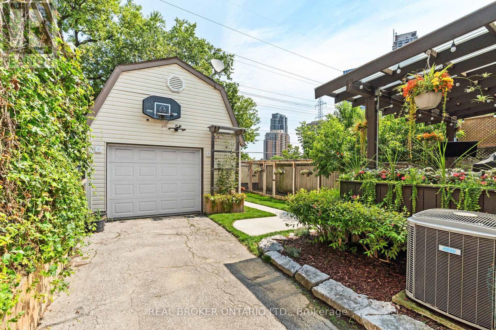 5 Acorn Avenue Property Photo 26