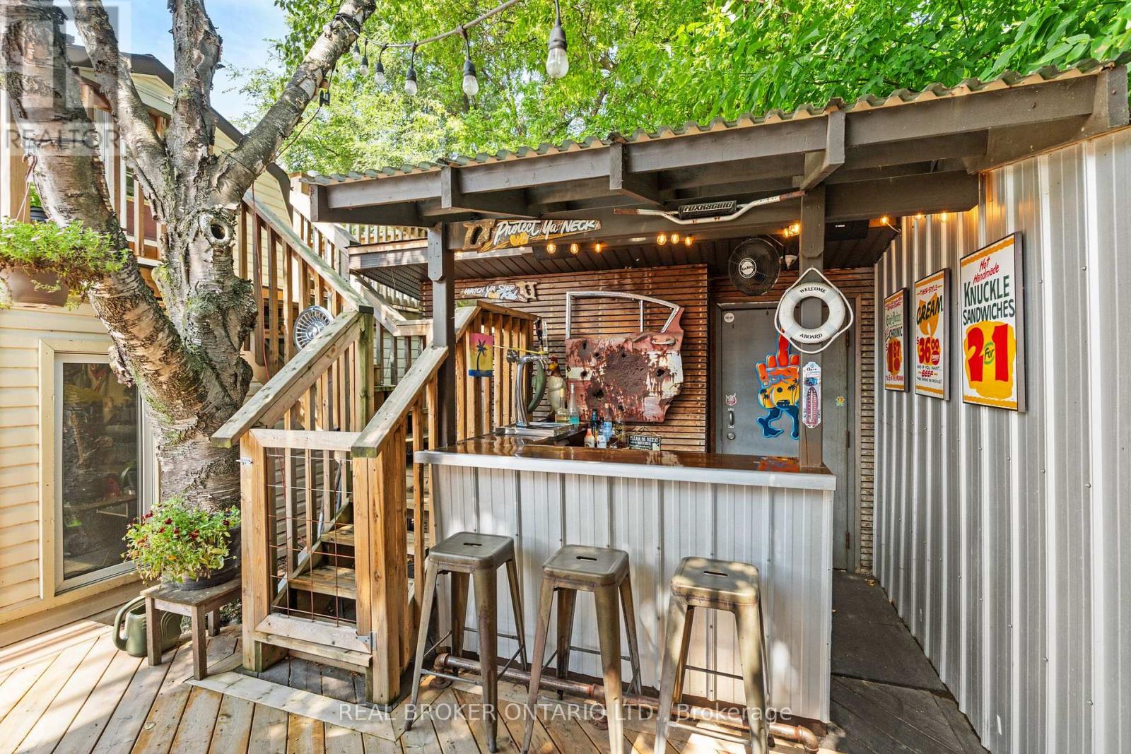 5 Acorn Avenue Property Photo 27