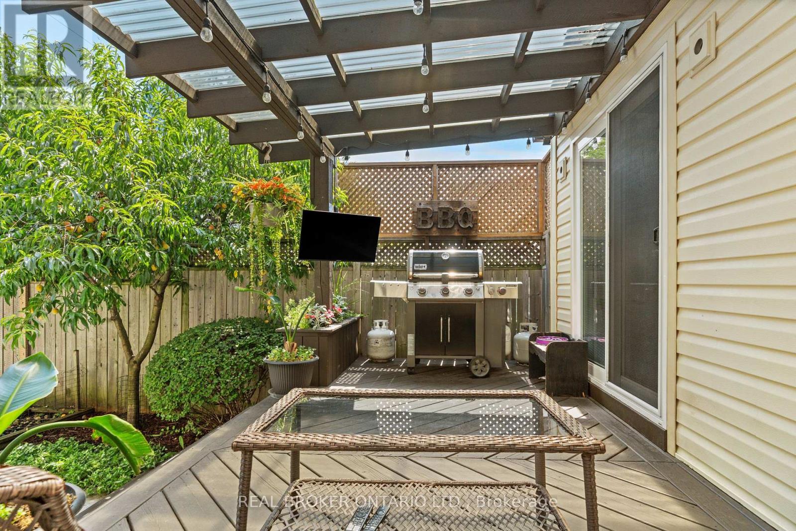 5 Acorn Avenue Property Photo 29