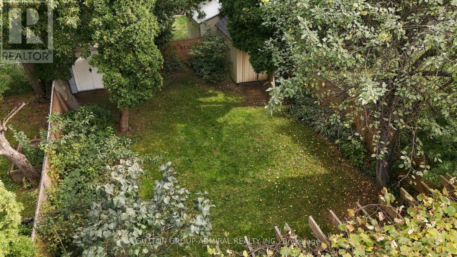 1871 Silverberry Crescent Property Photo 5