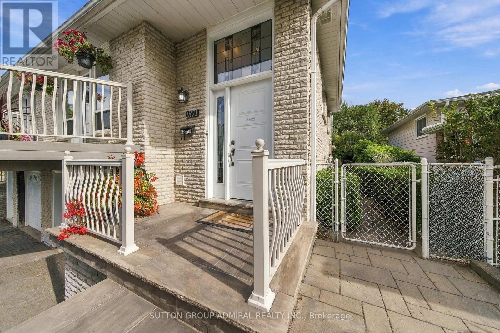 1871 Silverberry Crescent Property Photo 9