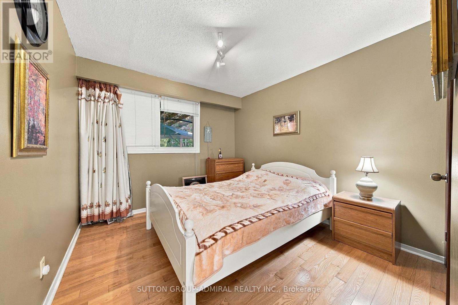 1871 Silverberry Crescent Property Photo 33