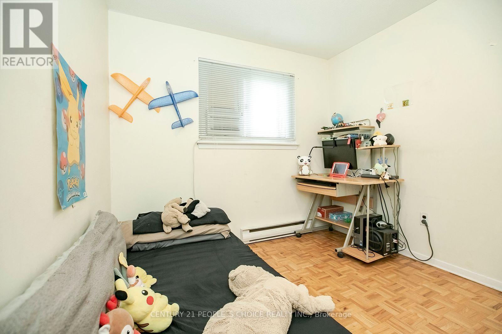 98 Darras Court Property Photo 33