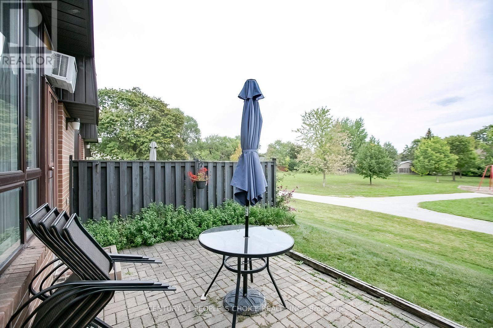 98 Darras Court Property Photo 42