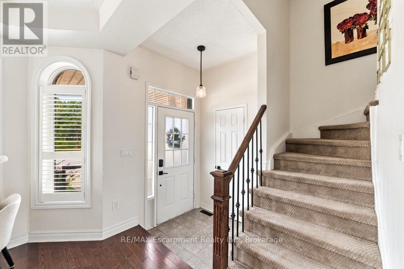 272 Glenashton Drive Property Photo 6