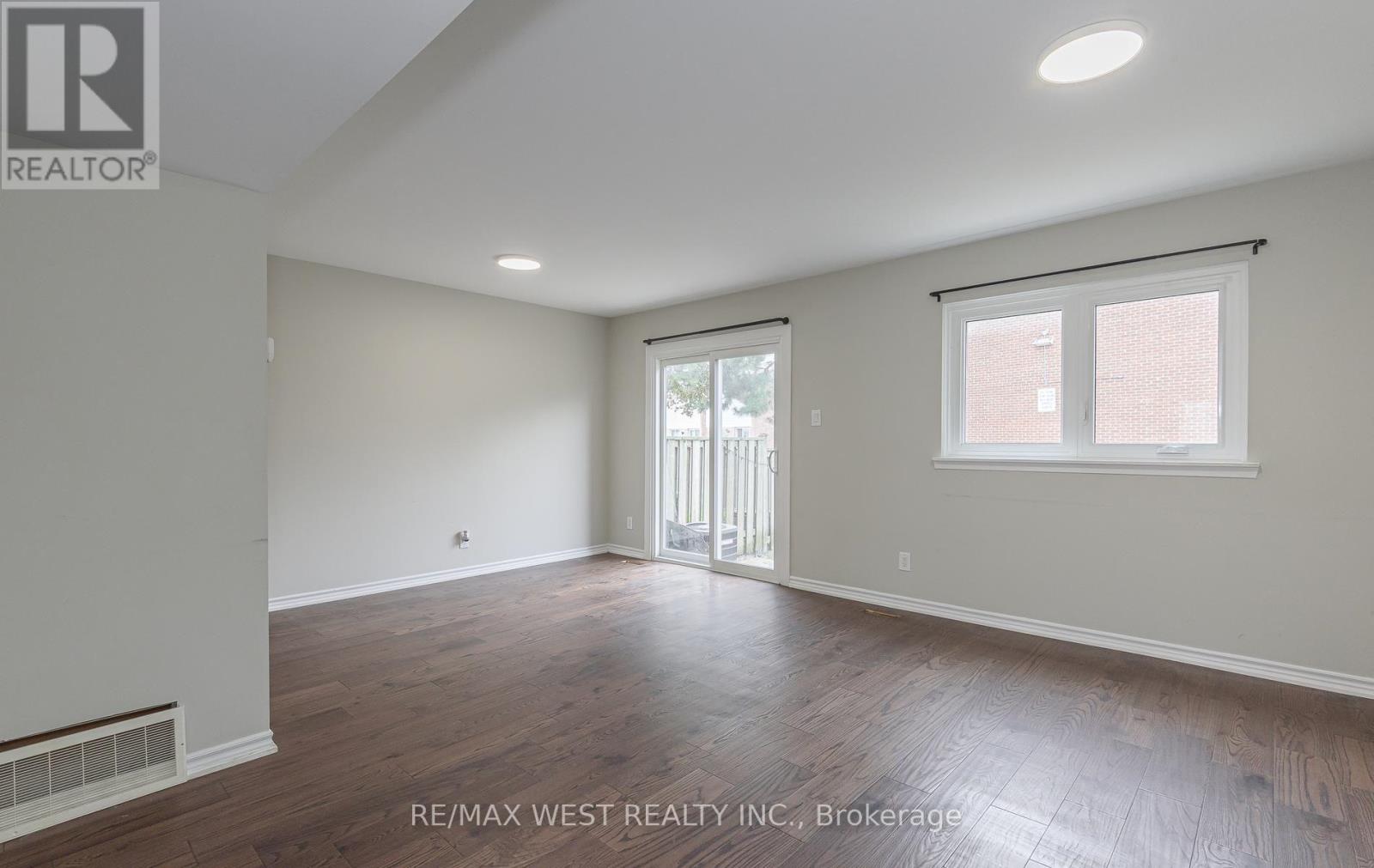104 - 900 Central Park Drive Property Photo 12