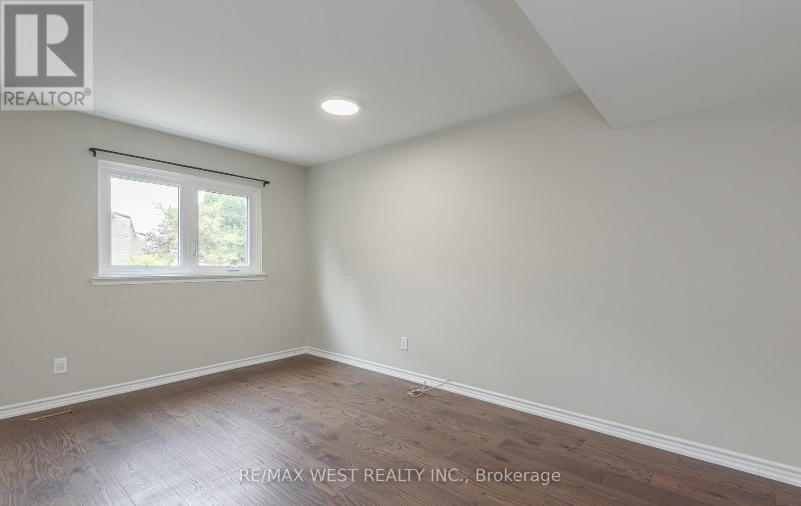 104 - 900 Central Park Drive Property Photo 14
