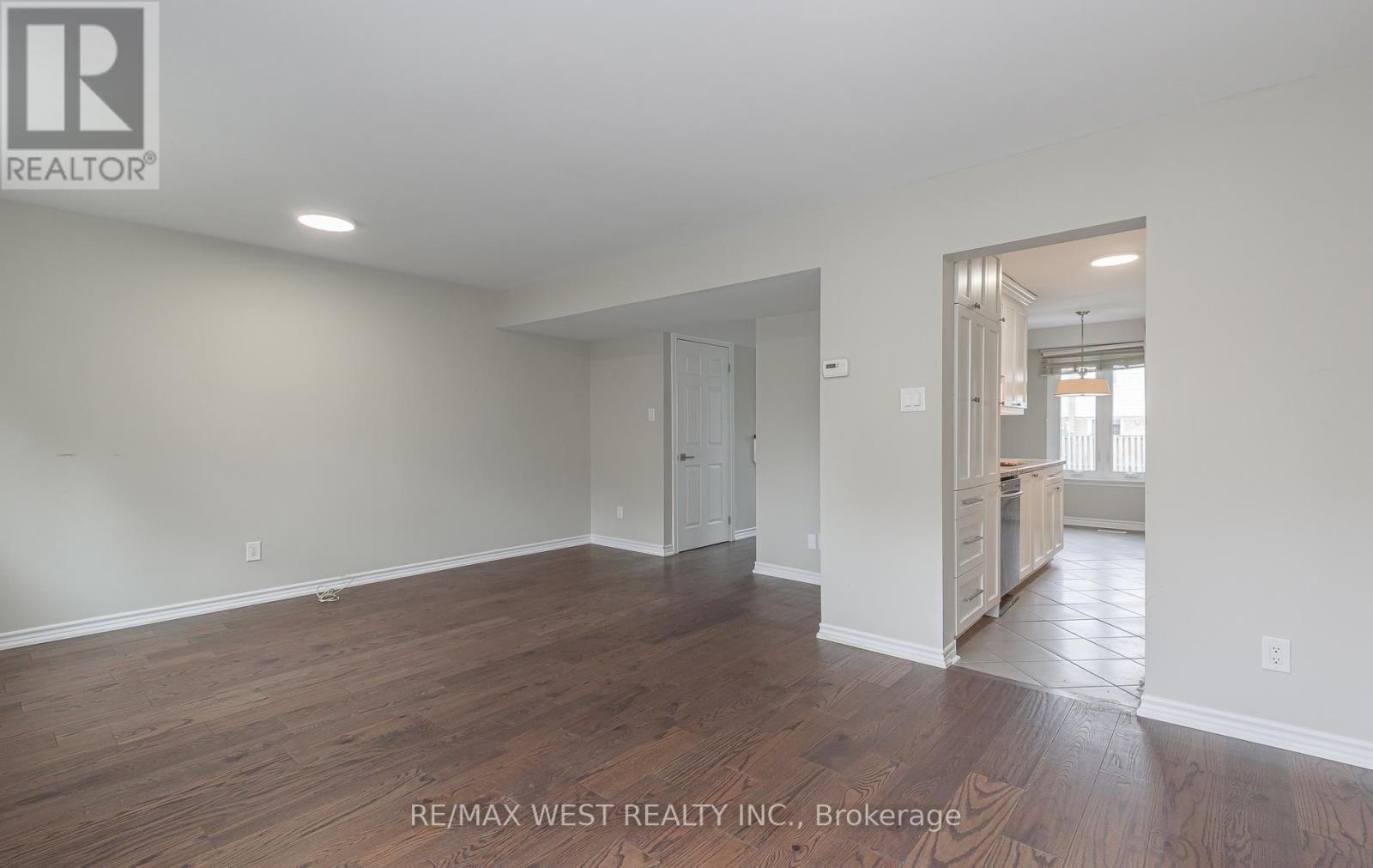 104 - 900 Central Park Drive Property Photo 17