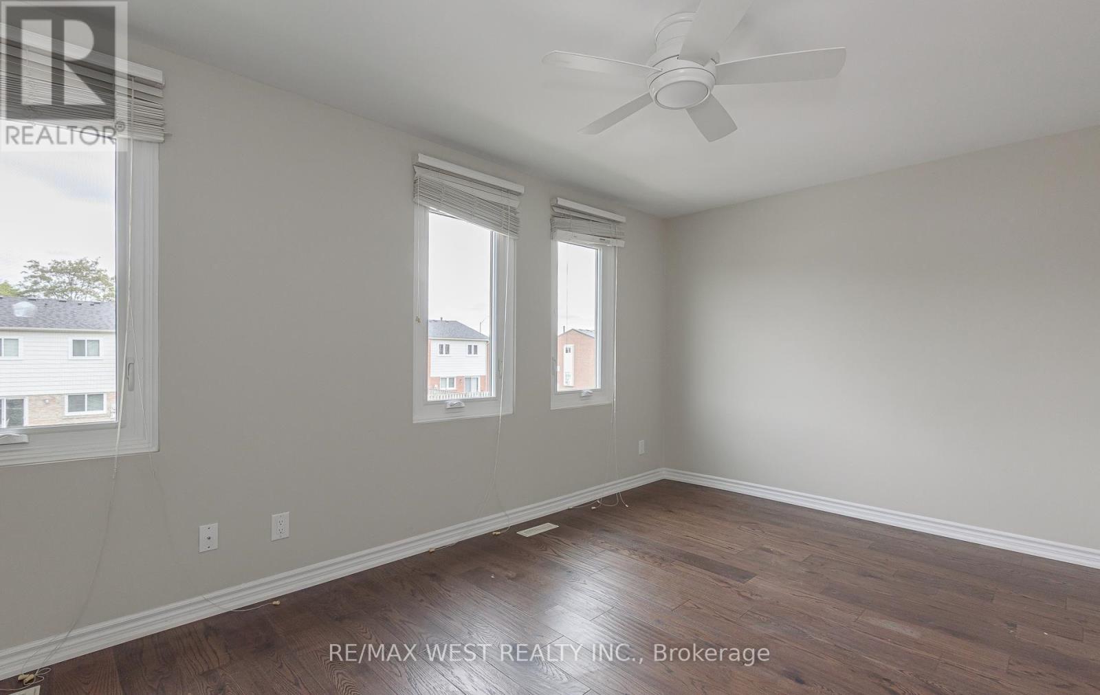 104 - 900 Central Park Drive Property Photo 22