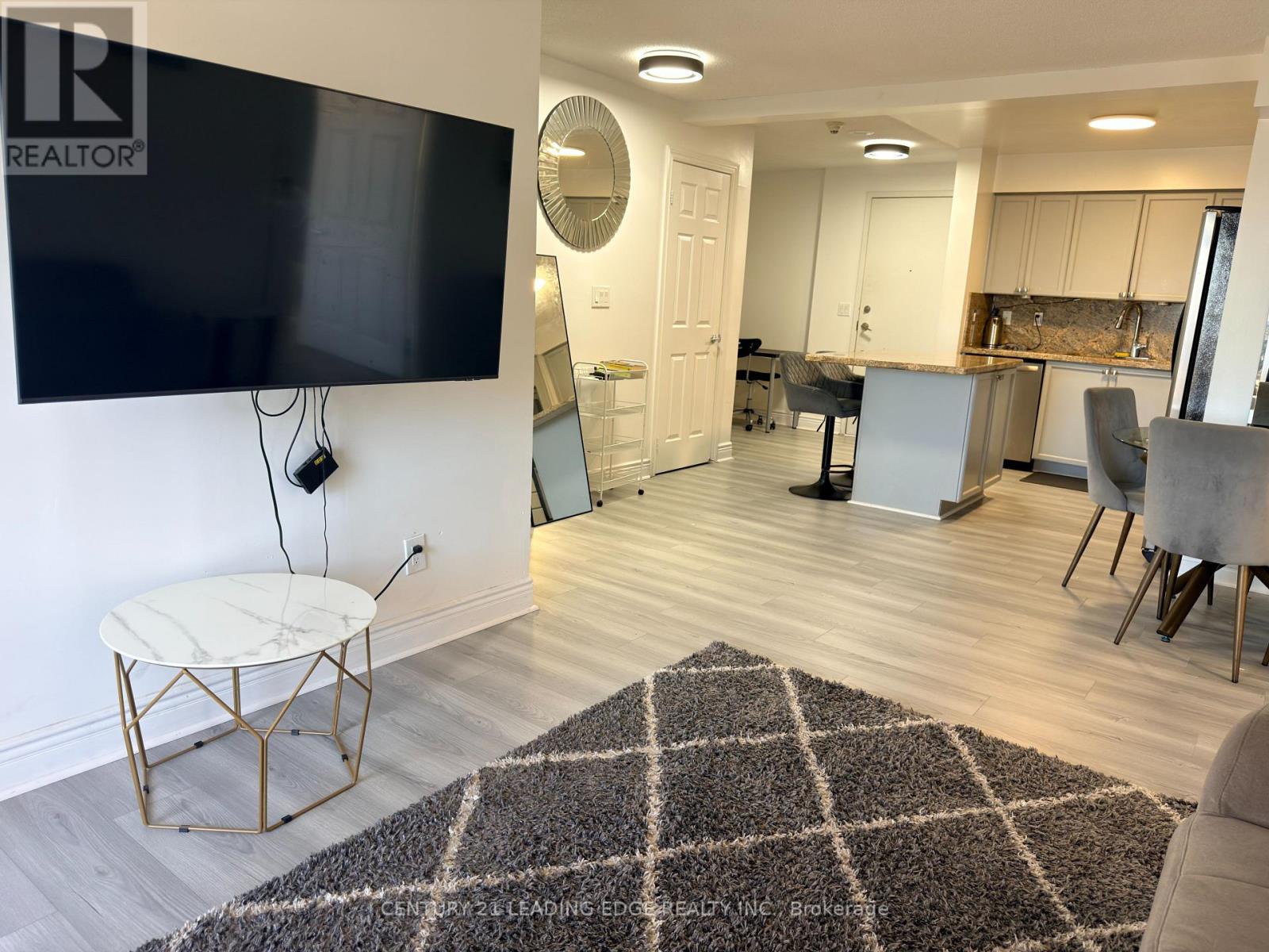 2019 - 3888 Duke Of York Boulevard Property Photo 9