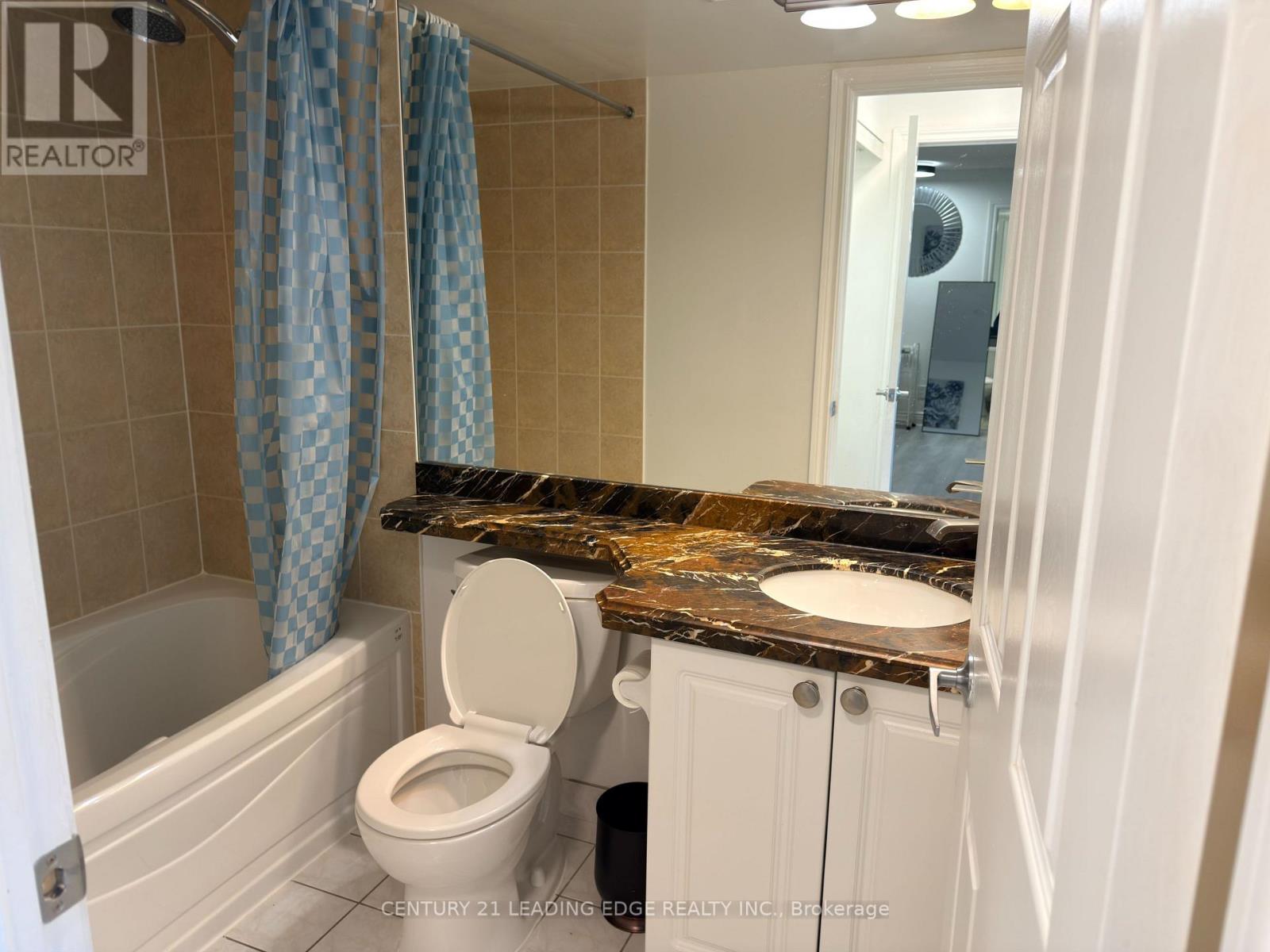 2019 - 3888 Duke Of York Boulevard Property Photo 13