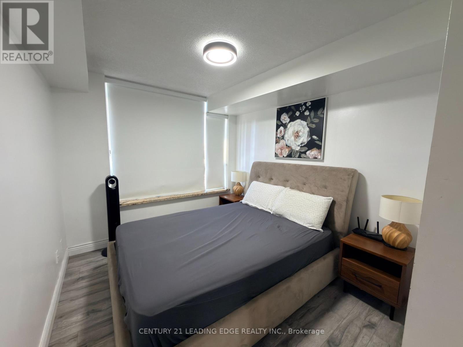 2019 - 3888 Duke Of York Boulevard Property Photo 14