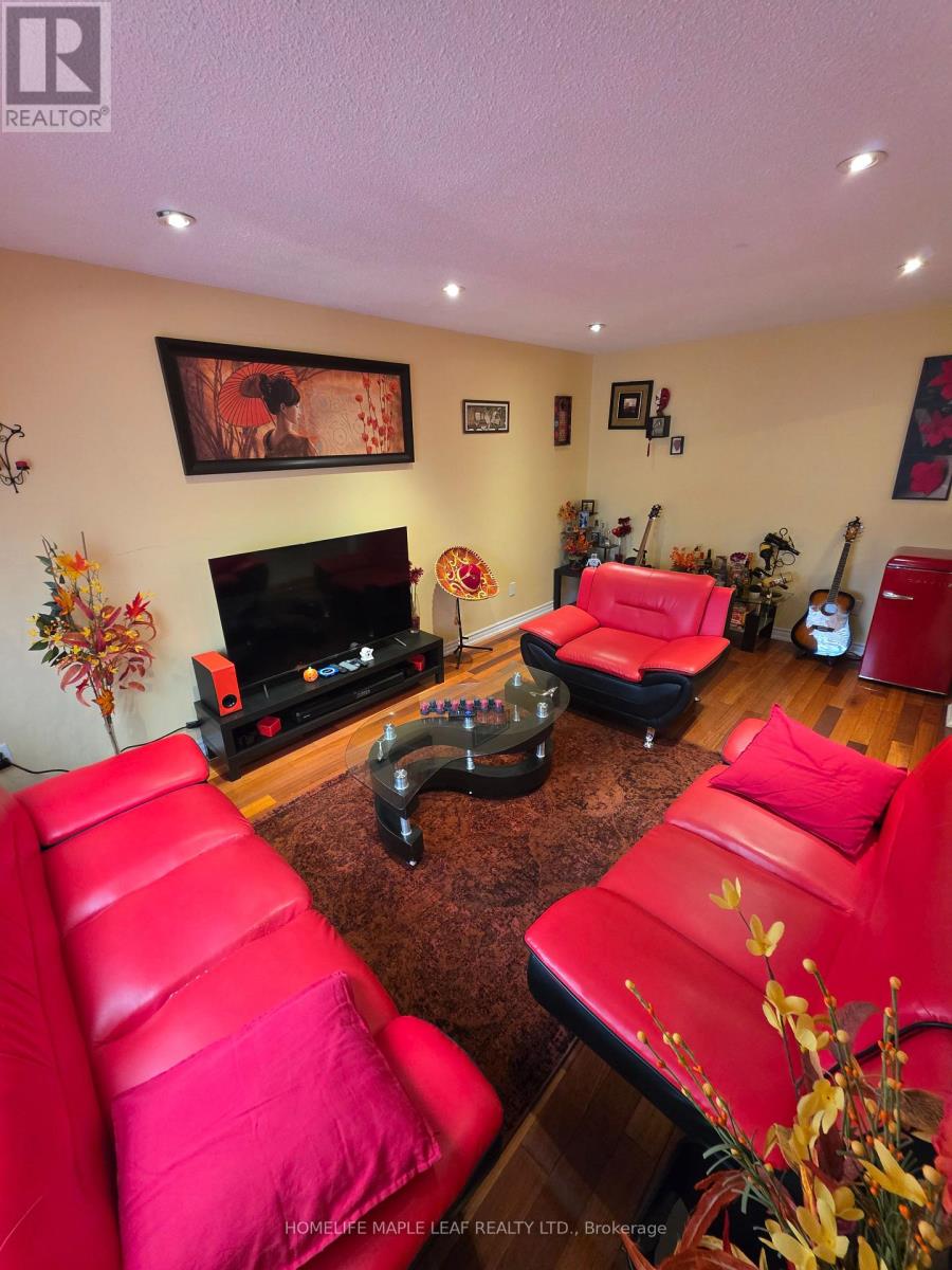 37 Coronation Circle Property Photo 7
