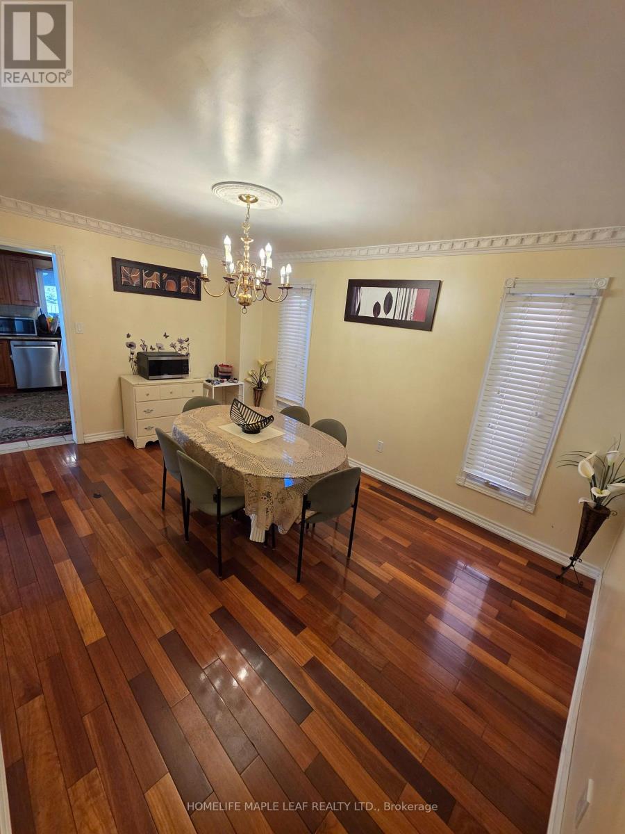 37 Coronation Circle Property Photo 9