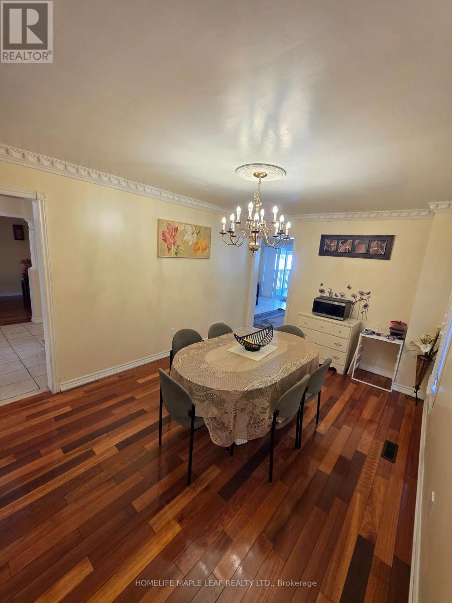 37 Coronation Circle Property Photo 10