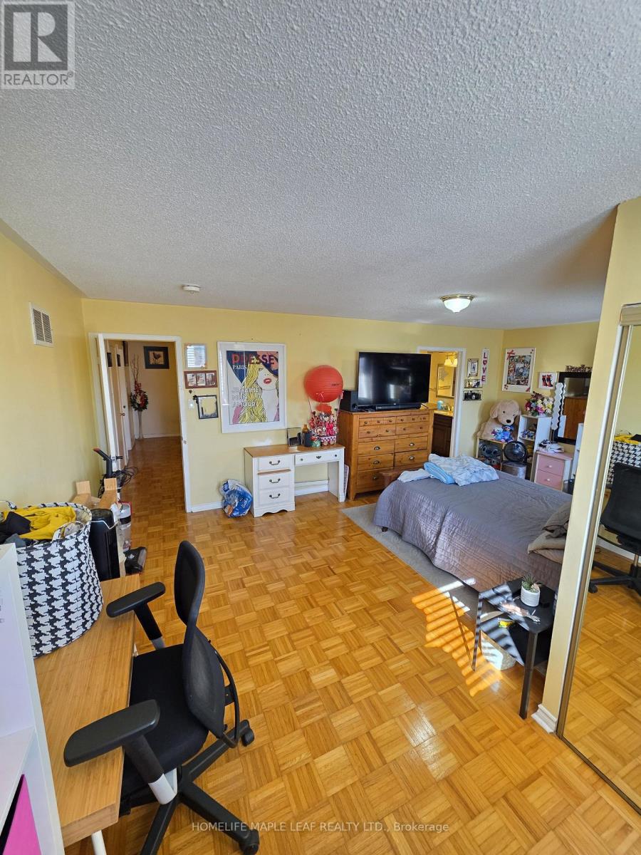 37 Coronation Circle Property Photo 24