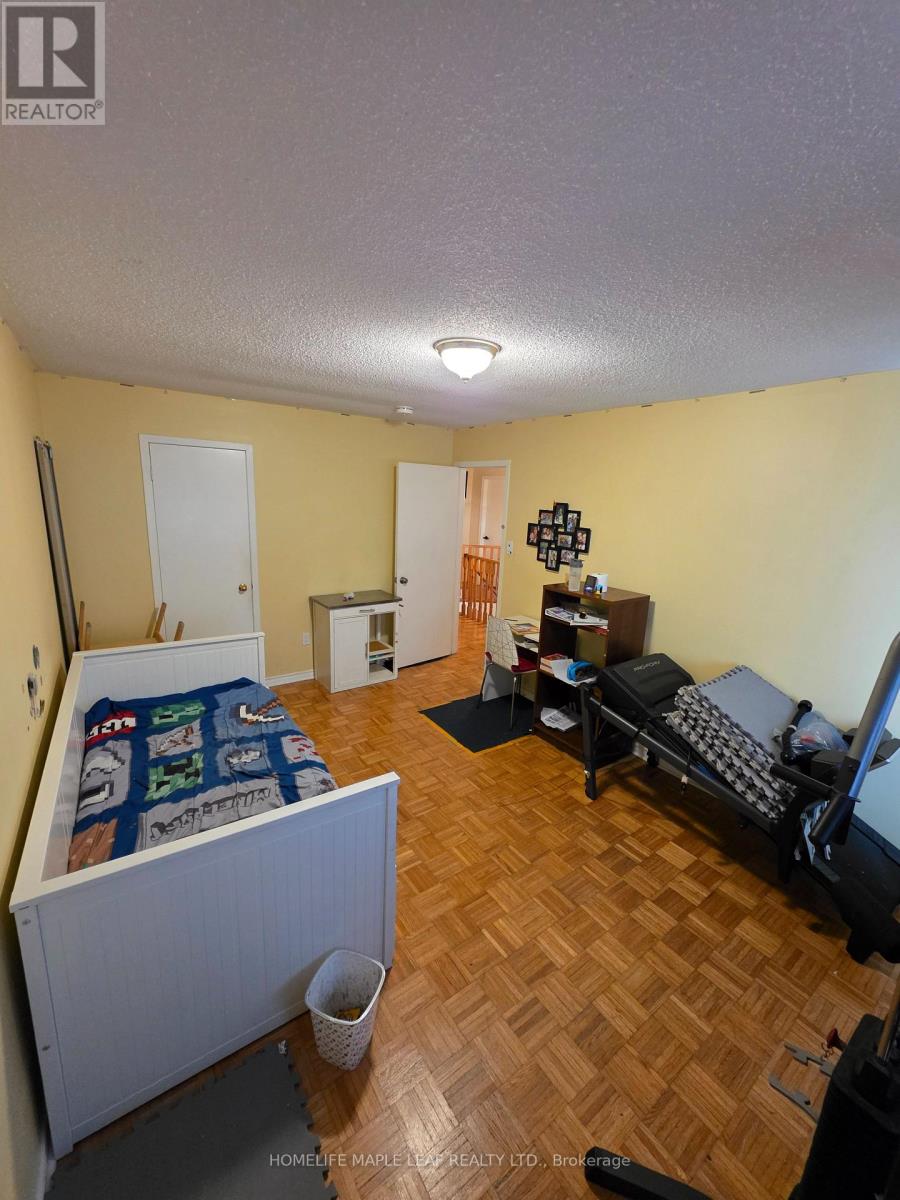 37 Coronation Circle Property Photo 30