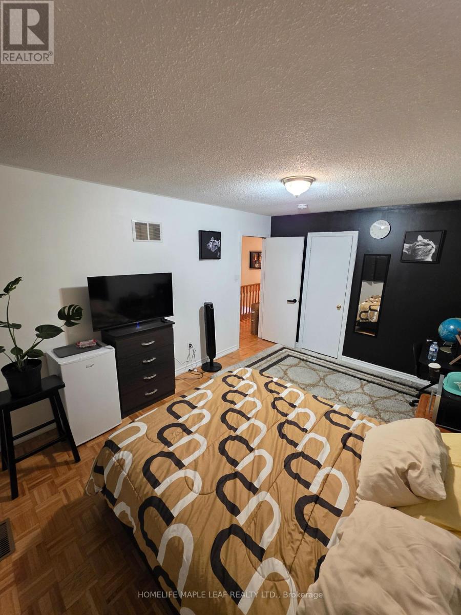 37 Coronation Circle Property Photo 32