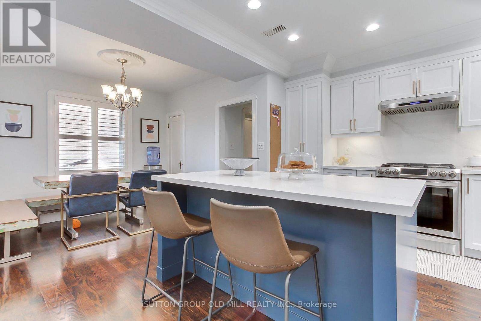 8 Lockheed Boulevard Property Photo 13