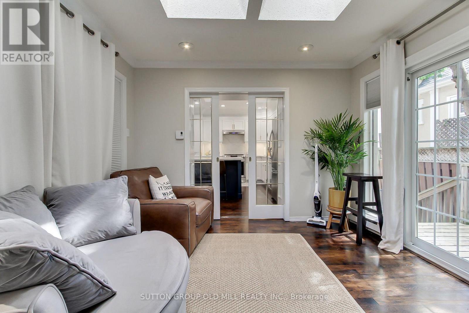 8 Lockheed Boulevard Property Photo 18