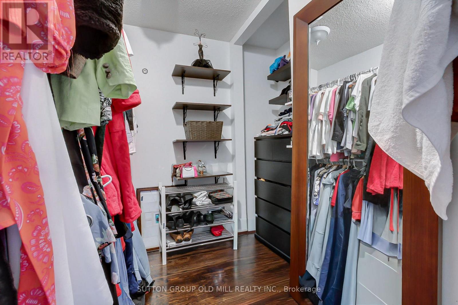 8 Lockheed Boulevard Property Photo 25