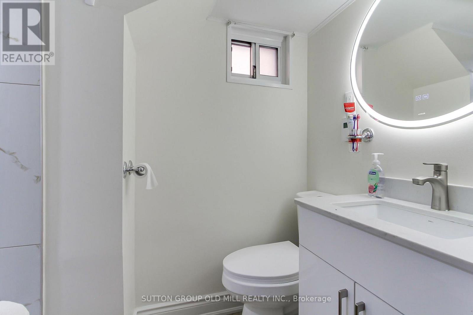8 Lockheed Boulevard Property Photo 36
