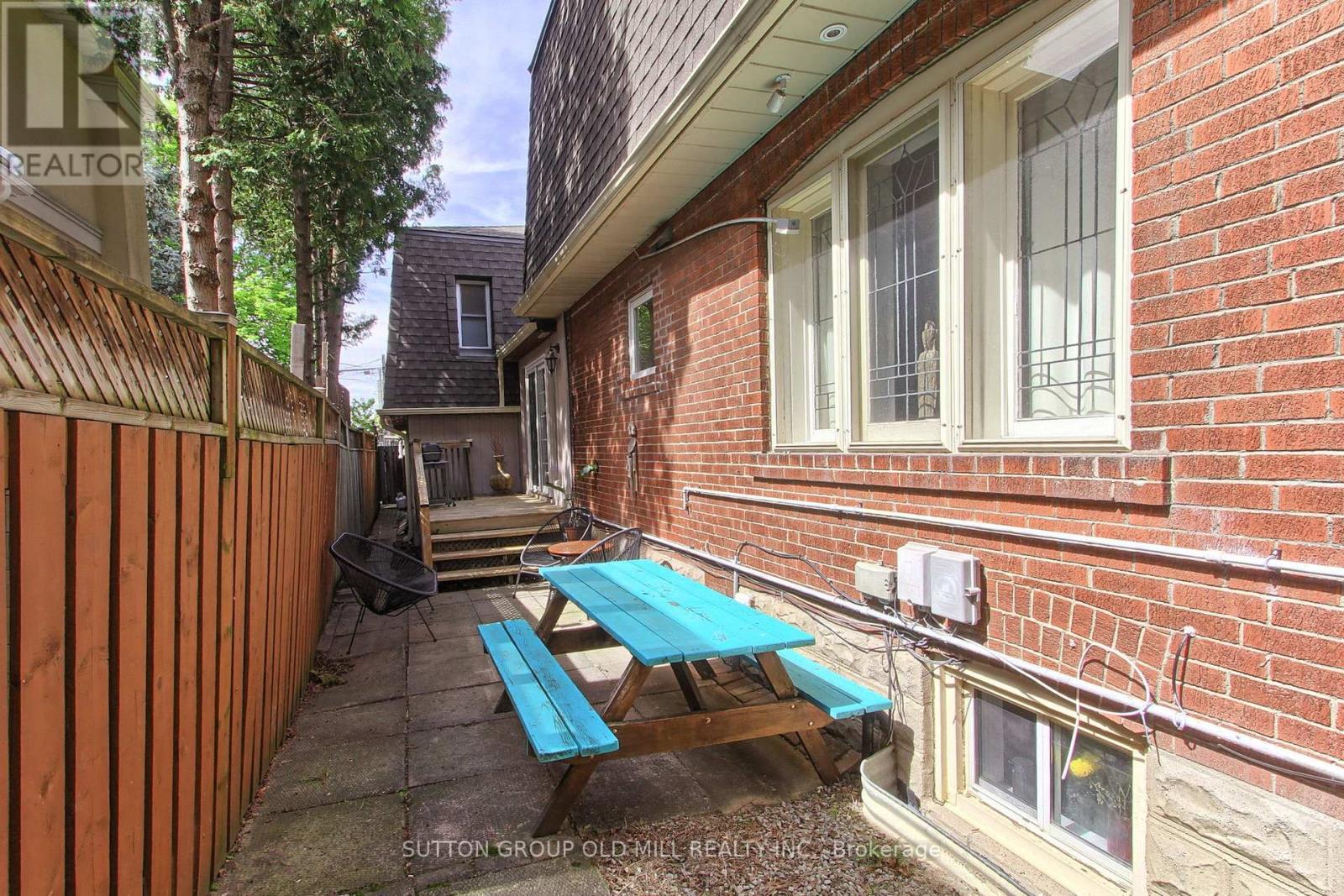 8 Lockheed Boulevard Property Photo 43