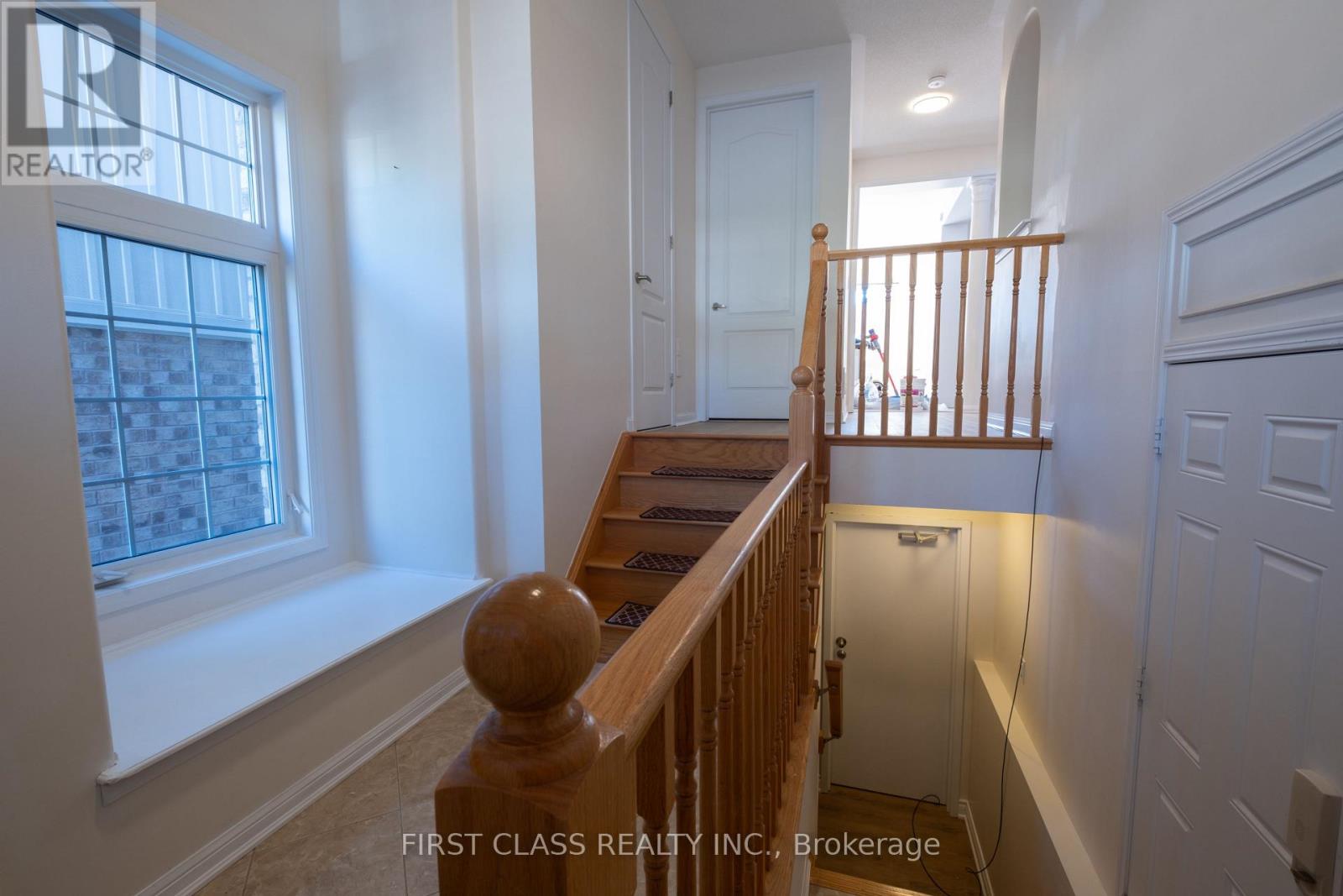 518 Wettlaufer Terrace Property Photo 2