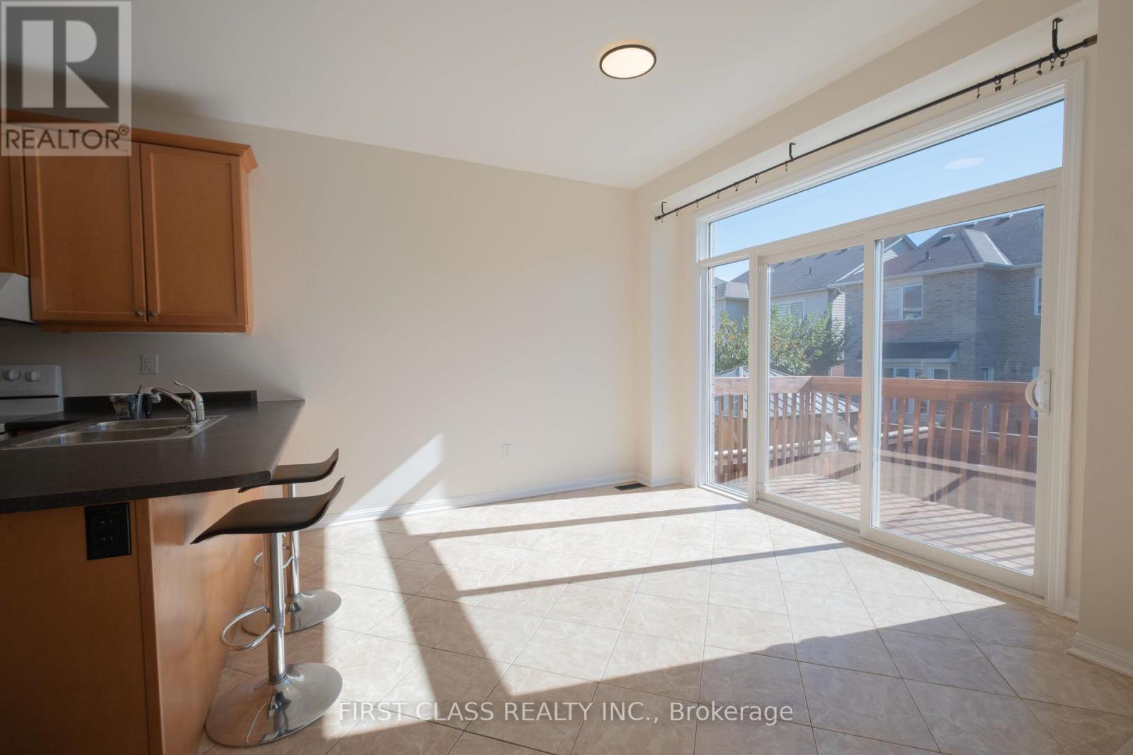 518 Wettlaufer Terrace Property Photo 6