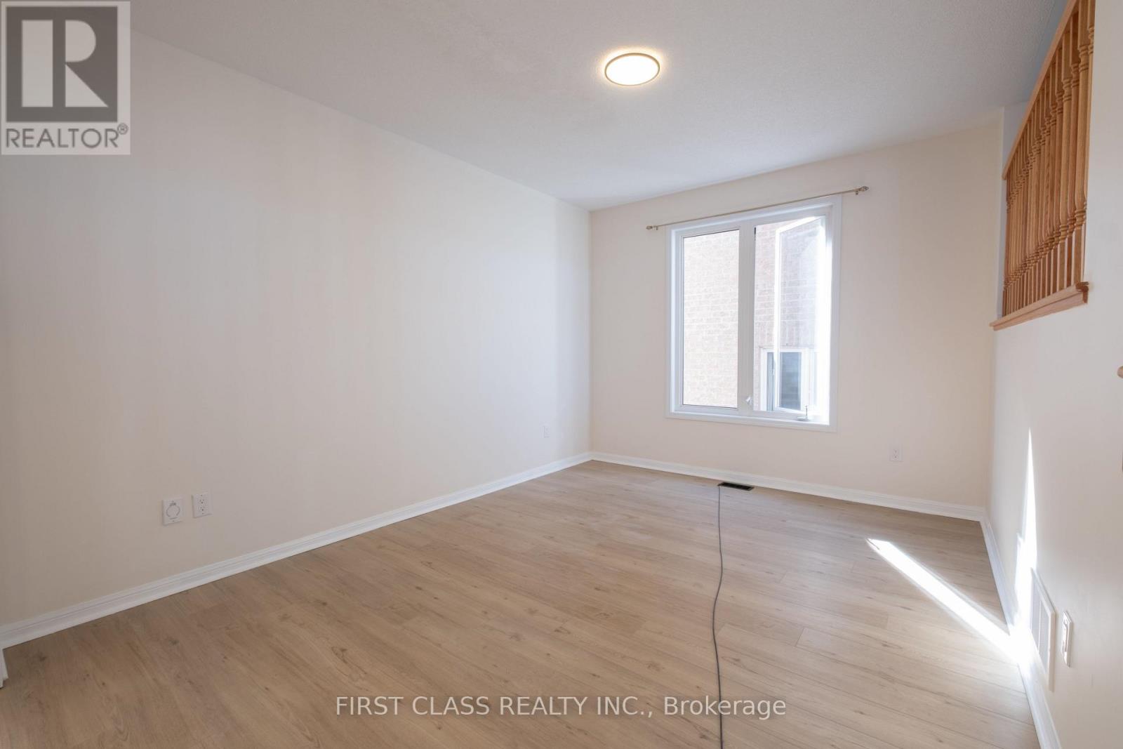 518 Wettlaufer Terrace Property Photo 8