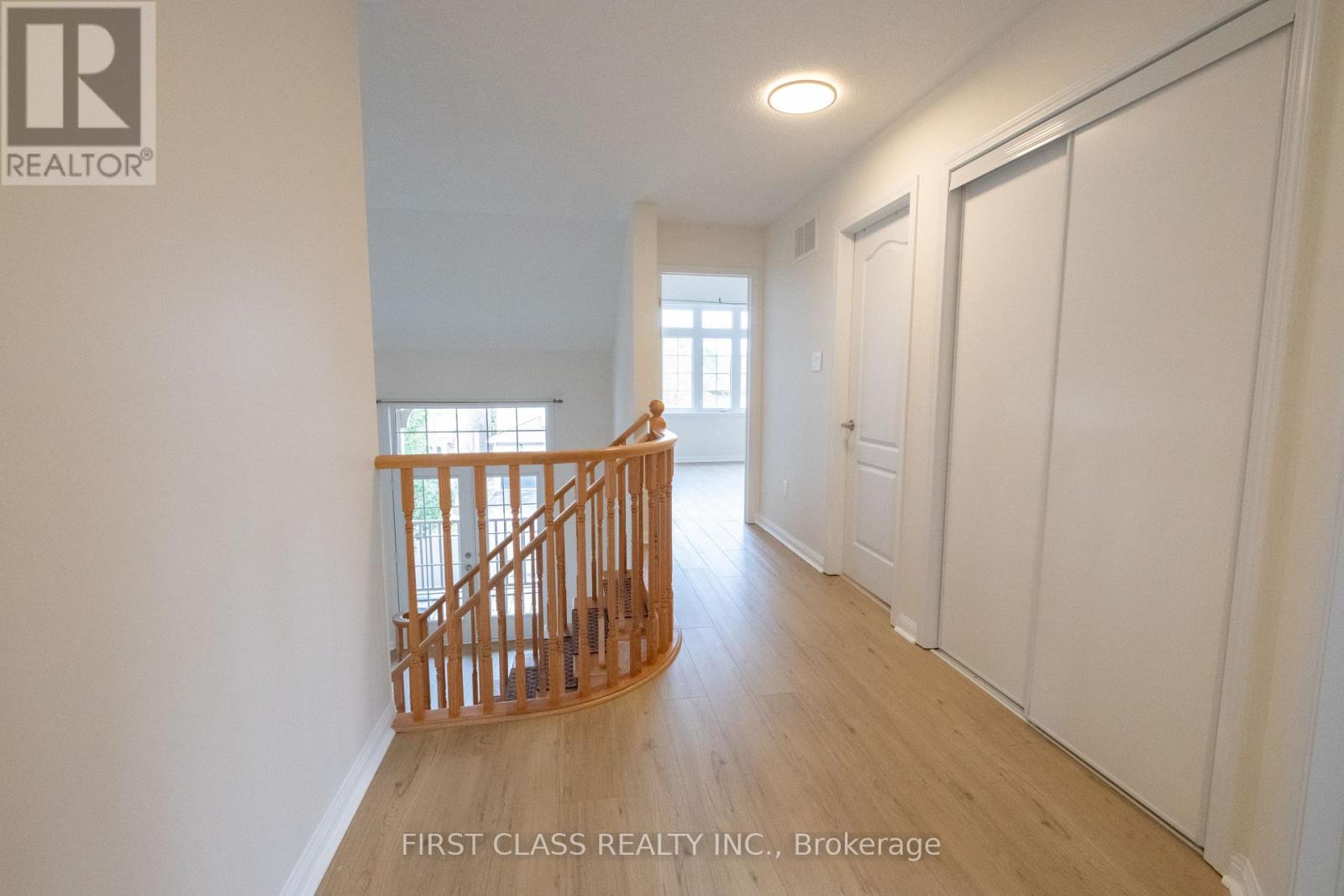 518 Wettlaufer Terrace Property Photo 15