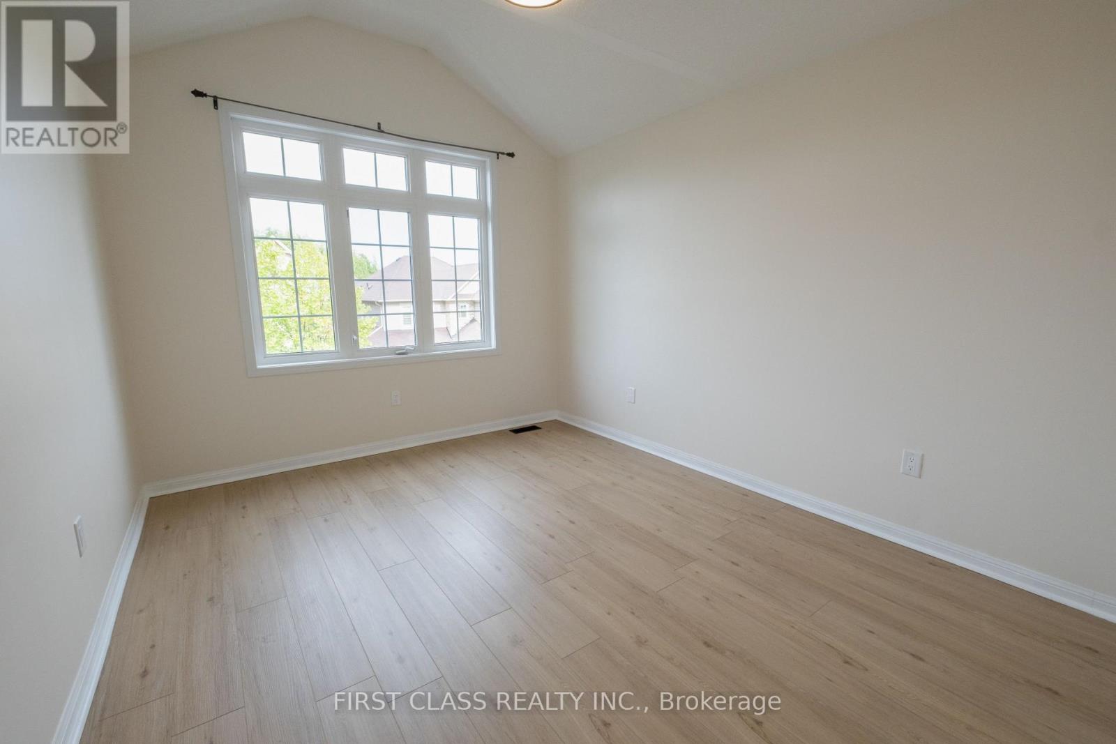 518 Wettlaufer Terrace Property Photo 16