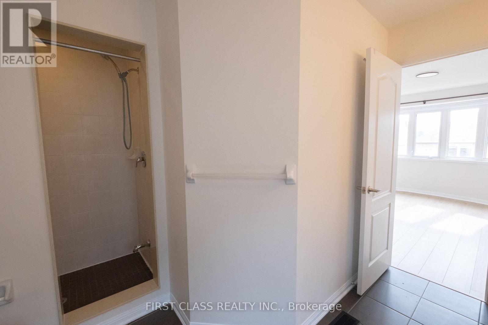 518 Wettlaufer Terrace Property Photo 26