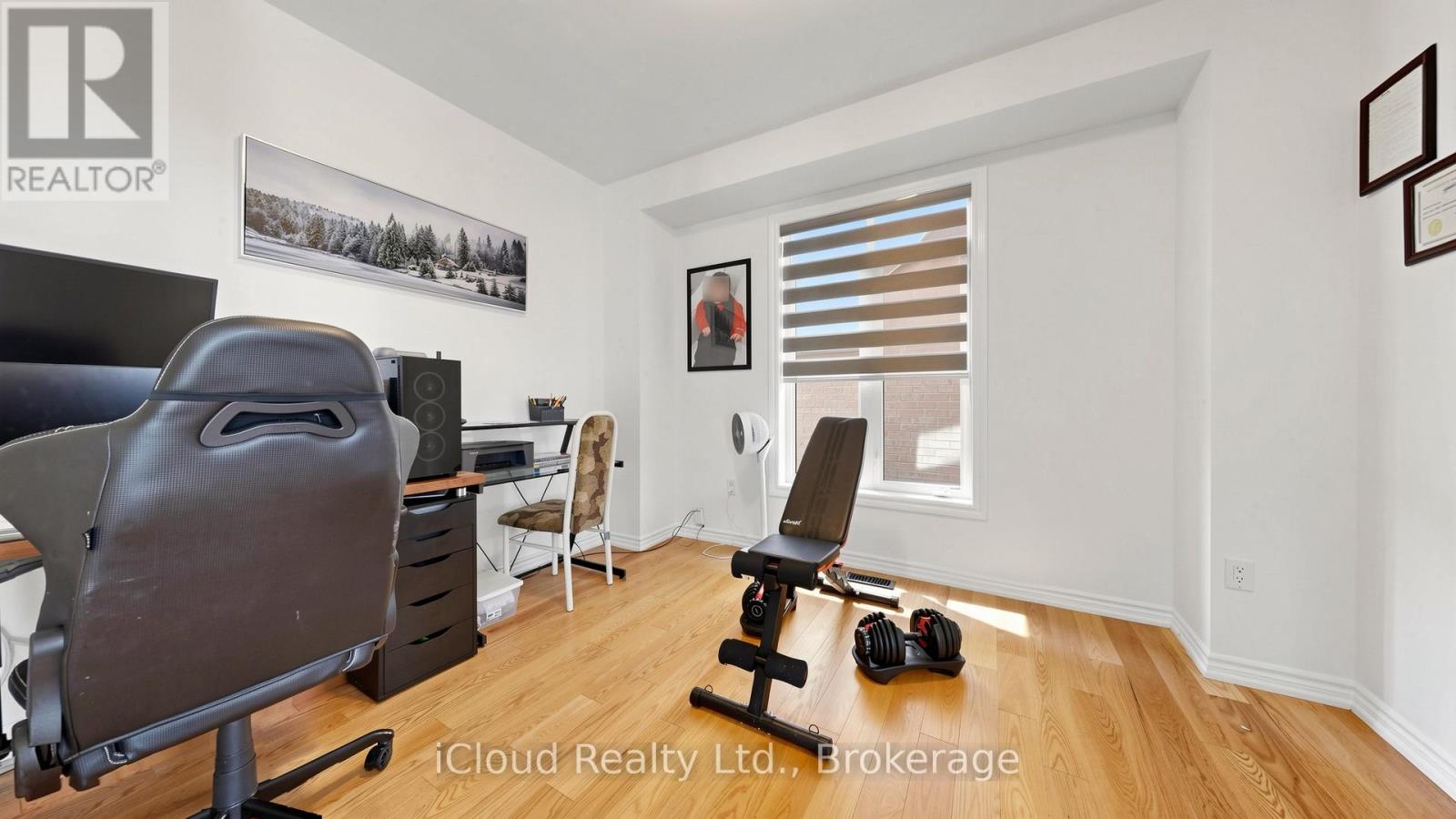 193 Thornbush Boulevard E Property Photo 21