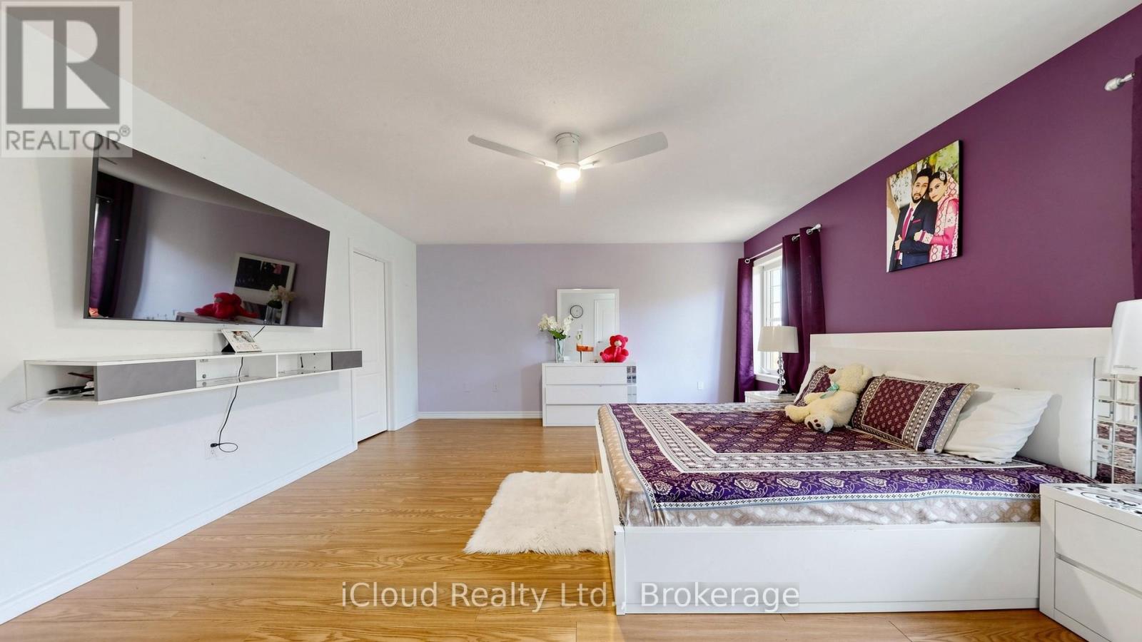 193 Thornbush Boulevard E Property Photo 24