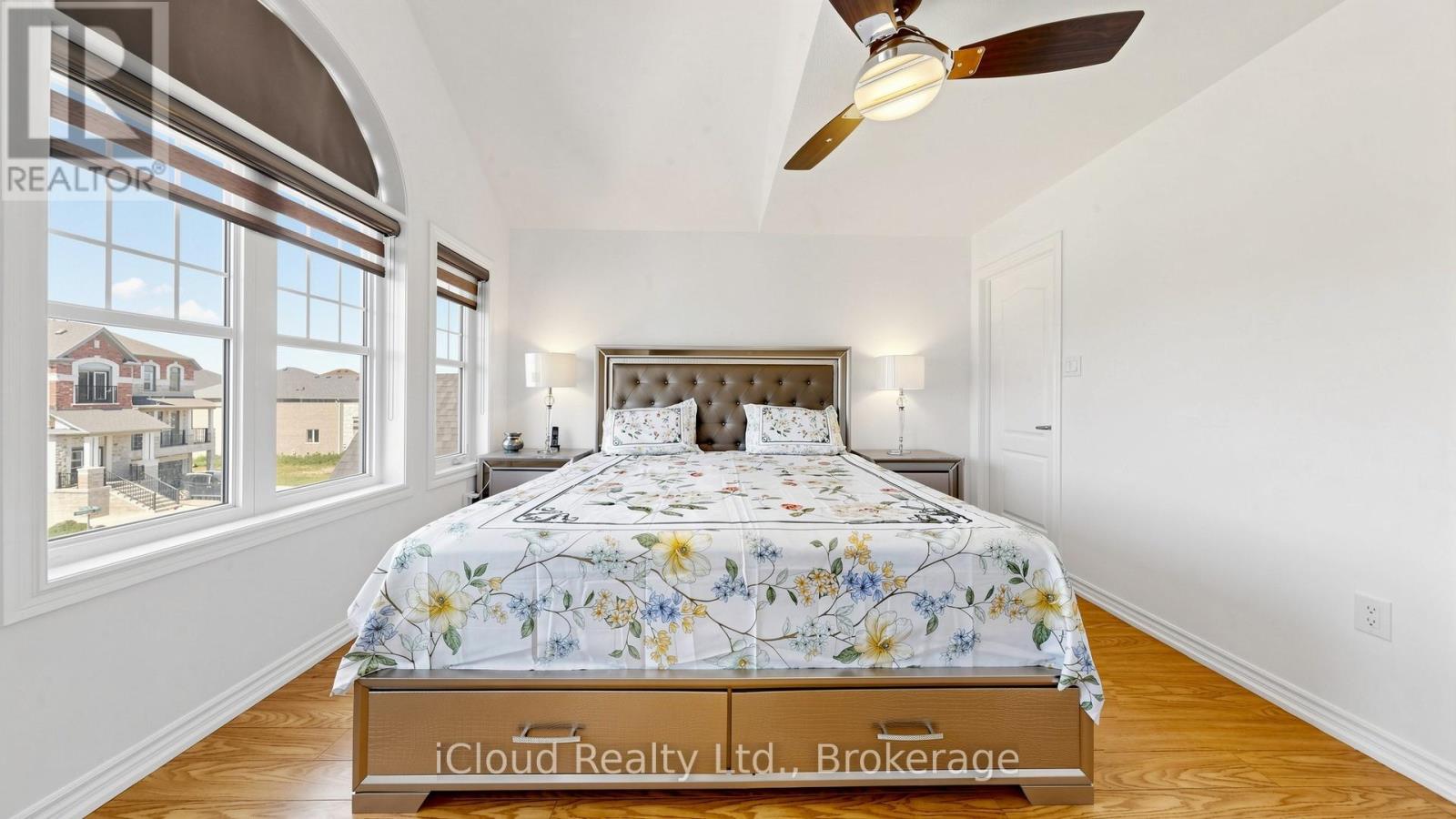 193 Thornbush Boulevard E Property Photo 29