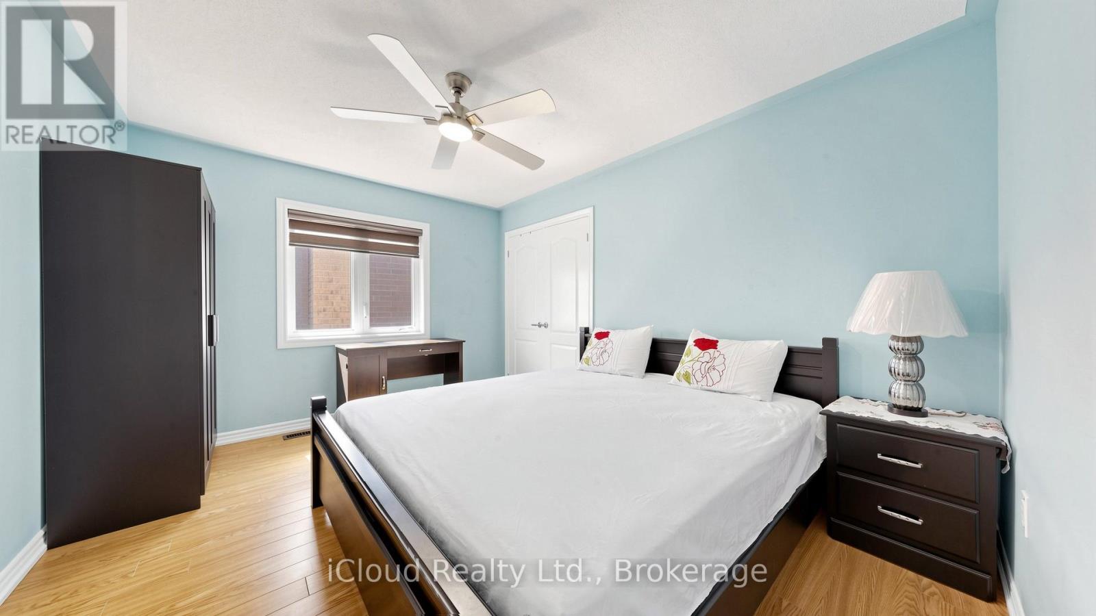193 Thornbush Boulevard E Property Photo 31