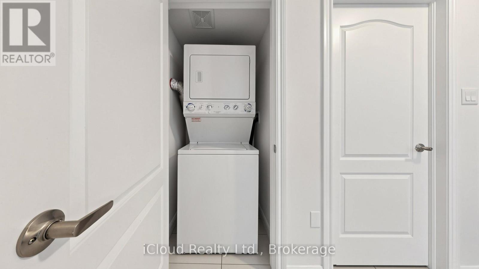 193 Thornbush Boulevard E Property Photo 43