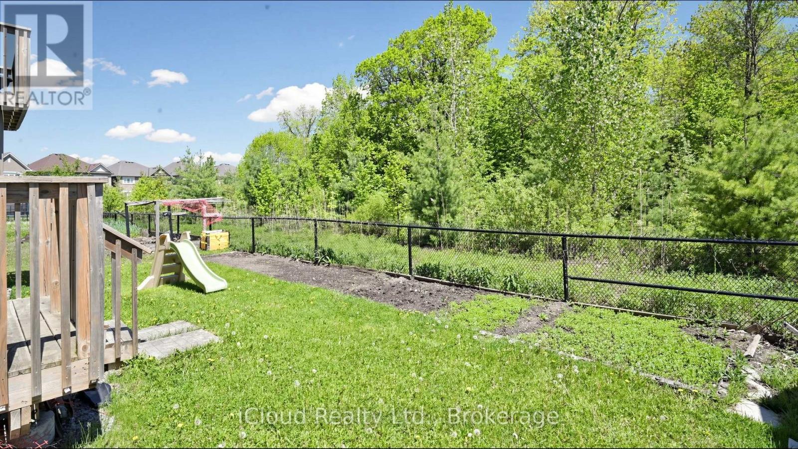 193 Thornbush Boulevard E Property Photo 46