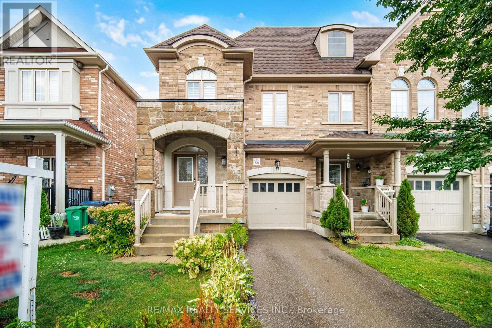 25 Yately Street Property Photo 3