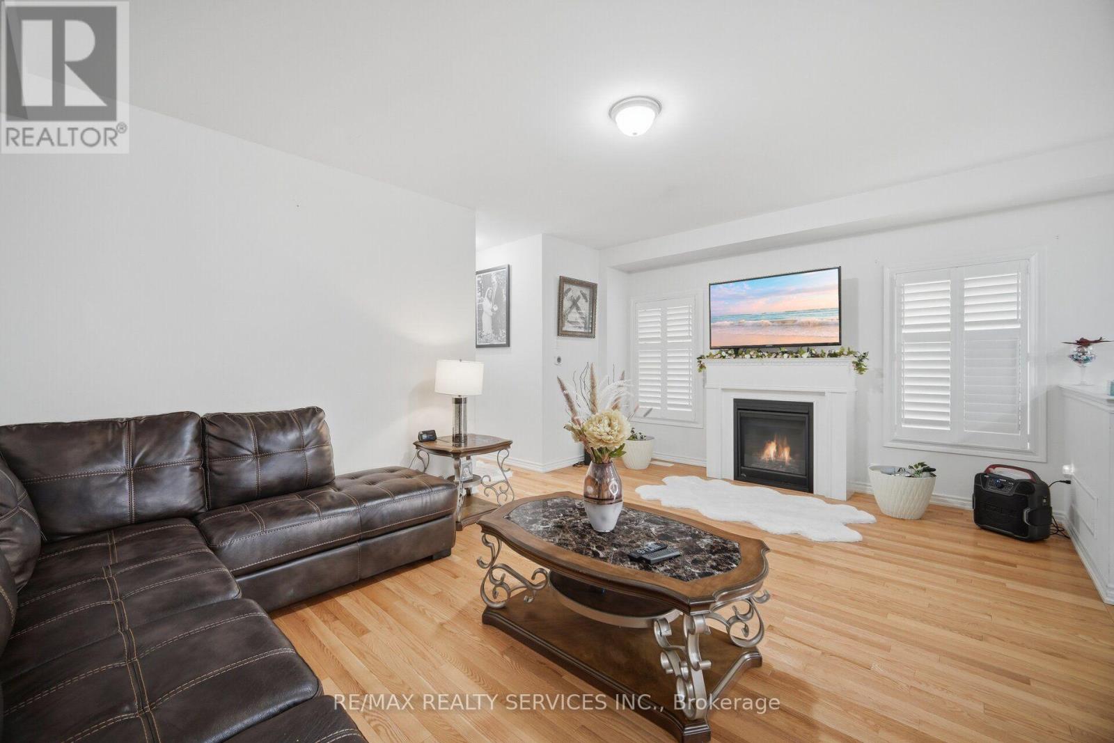 25 Yately Street Property Photo 10