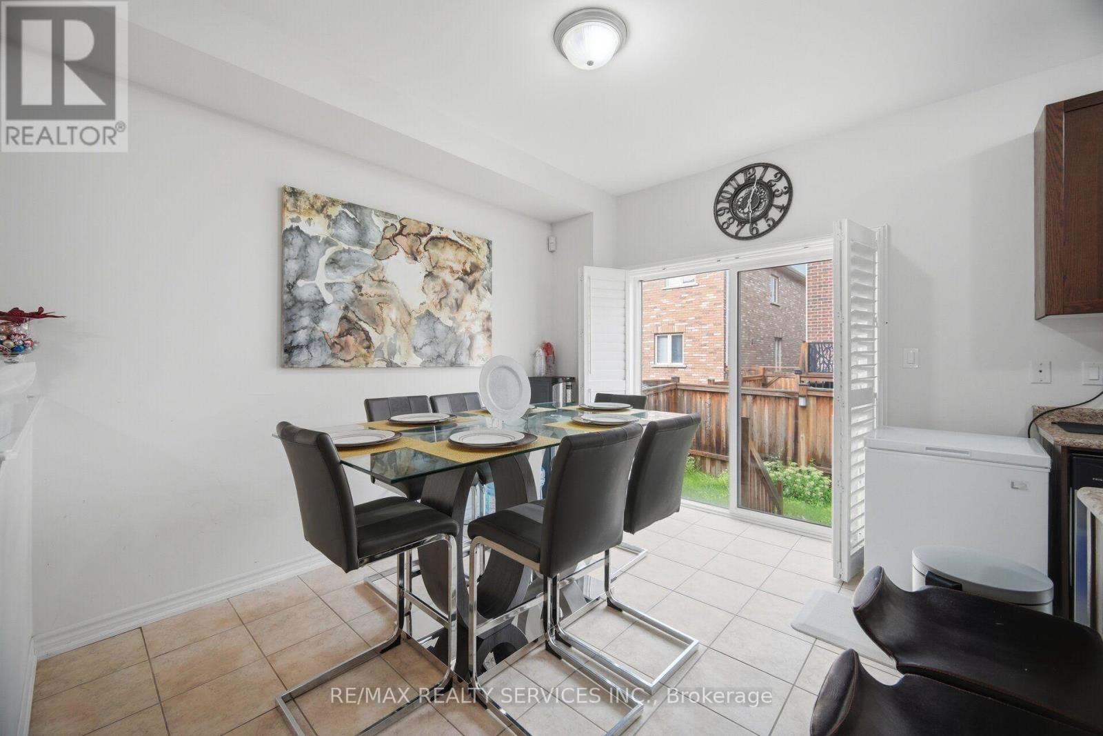 25 Yately Street Property Photo 13