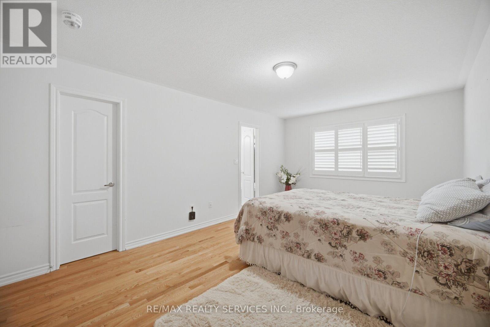 25 Yately Street Property Photo 24
